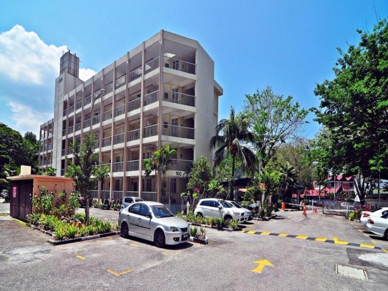 Bayu Emas Apartment By Wellington Resorts Batu Ferringhi Exterior photo